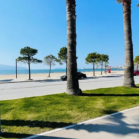 Lungomare At The And Car On Demand Apartament