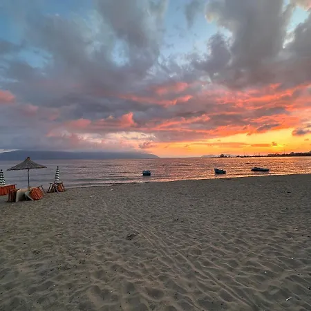 Apartament Lungomare At The And Car On Demand Wlora