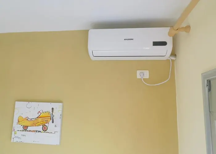 Lungomare At The And Car On Demand 公寓 Vlorë