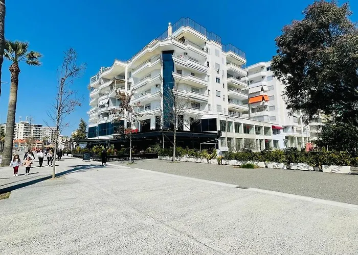 Lungomare At The And Car On Demand Apartament *