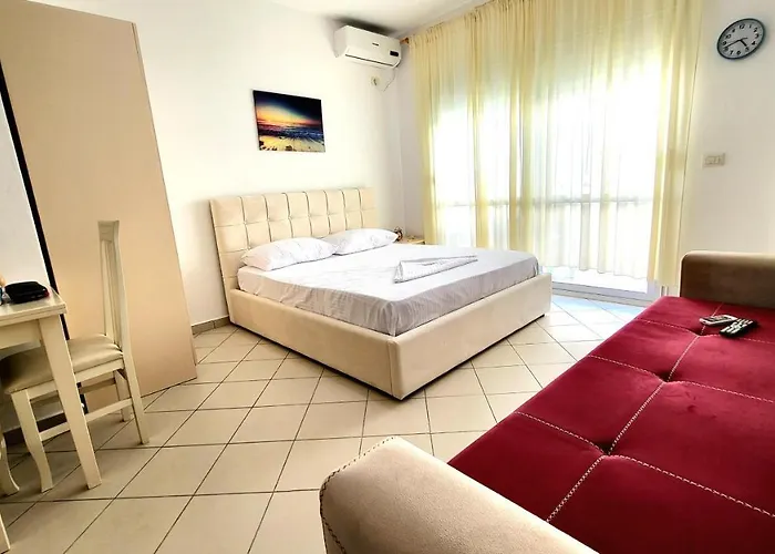 公寓 Lungomare At The And Car On Demand *